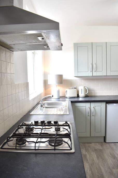 2 Bedroom Apartment In 게이츠헤드 외부 사진