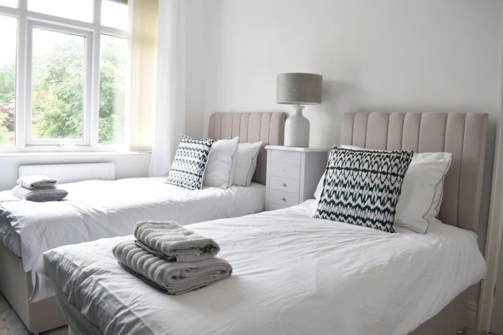 2 Bedroom Apartment In 게이츠헤드 외부 사진